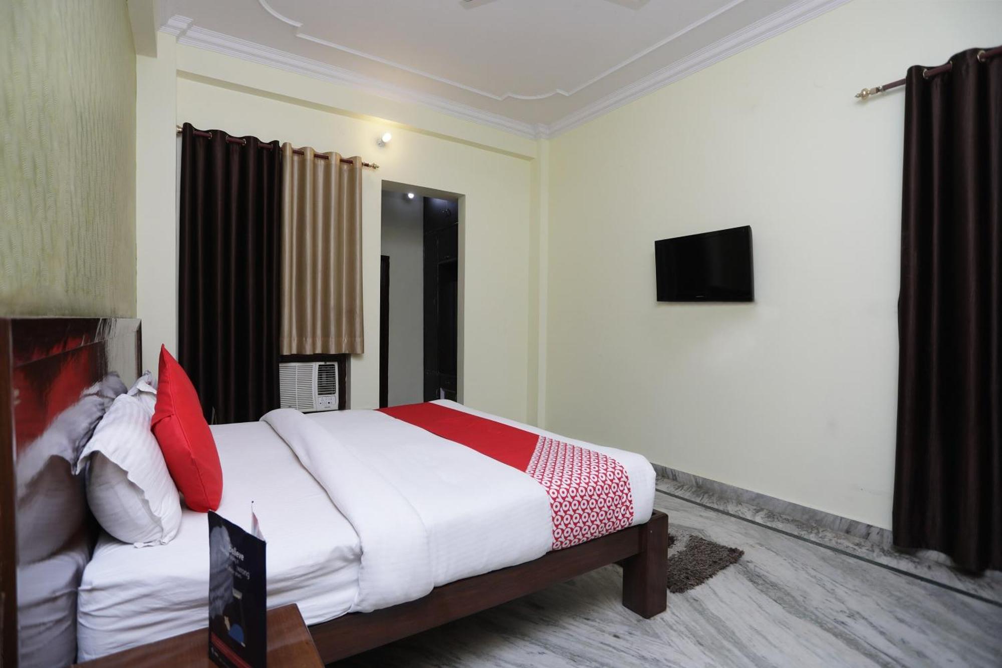 Shikhar Paradise Chinhat Exterior photo