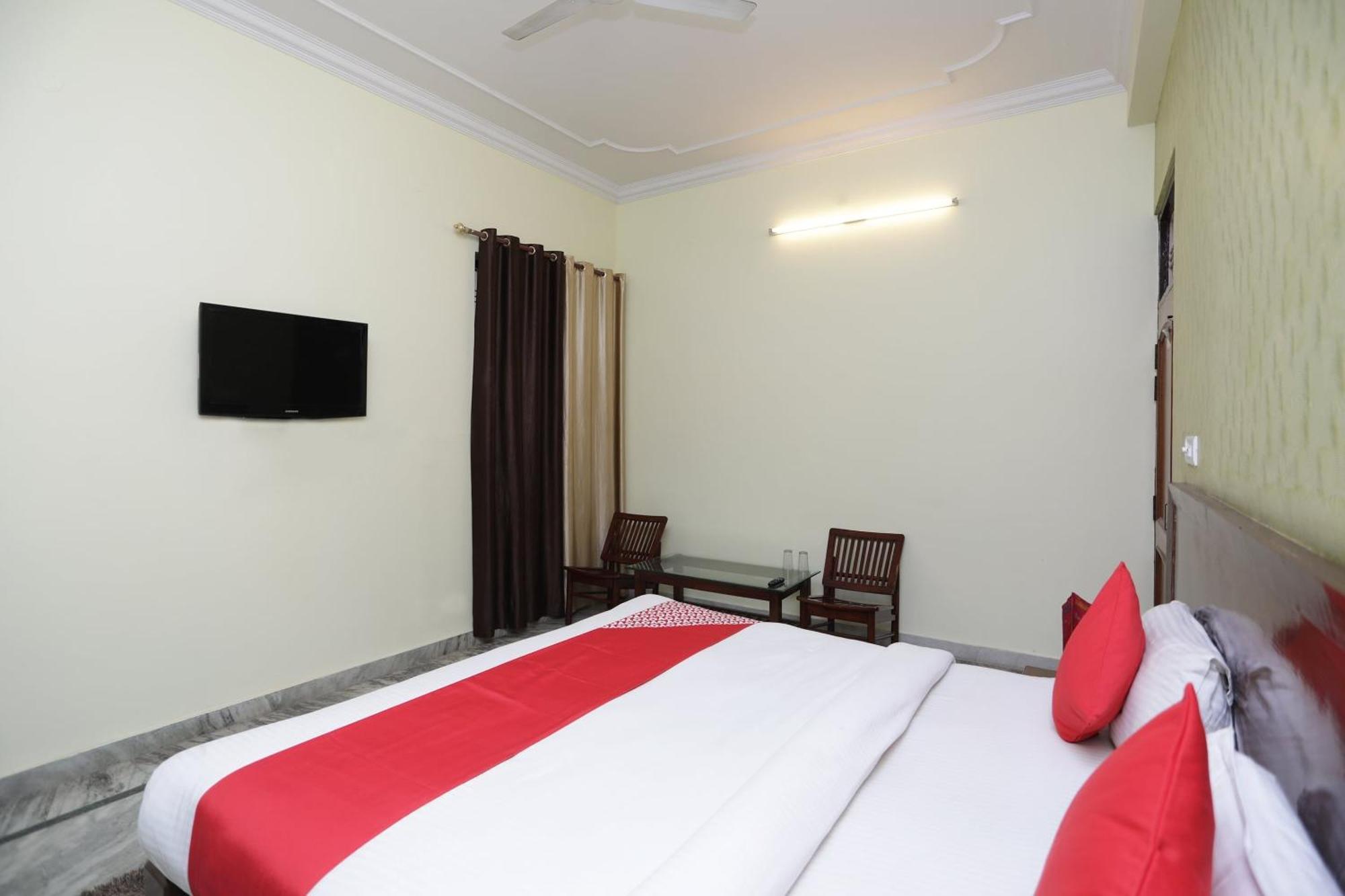 Shikhar Paradise Chinhat Exterior photo